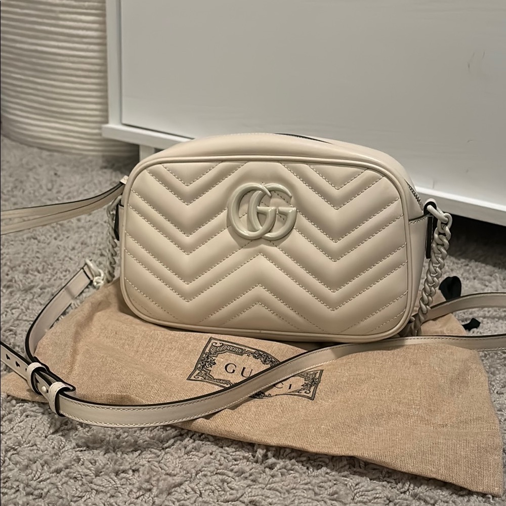 Gucci Women's Beige Crossbody Bag